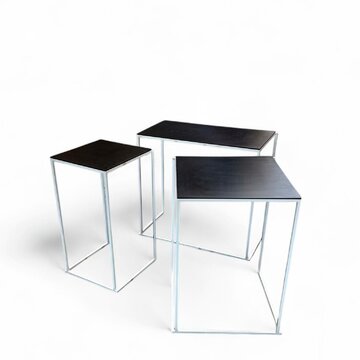 High Table Minimal Black-White